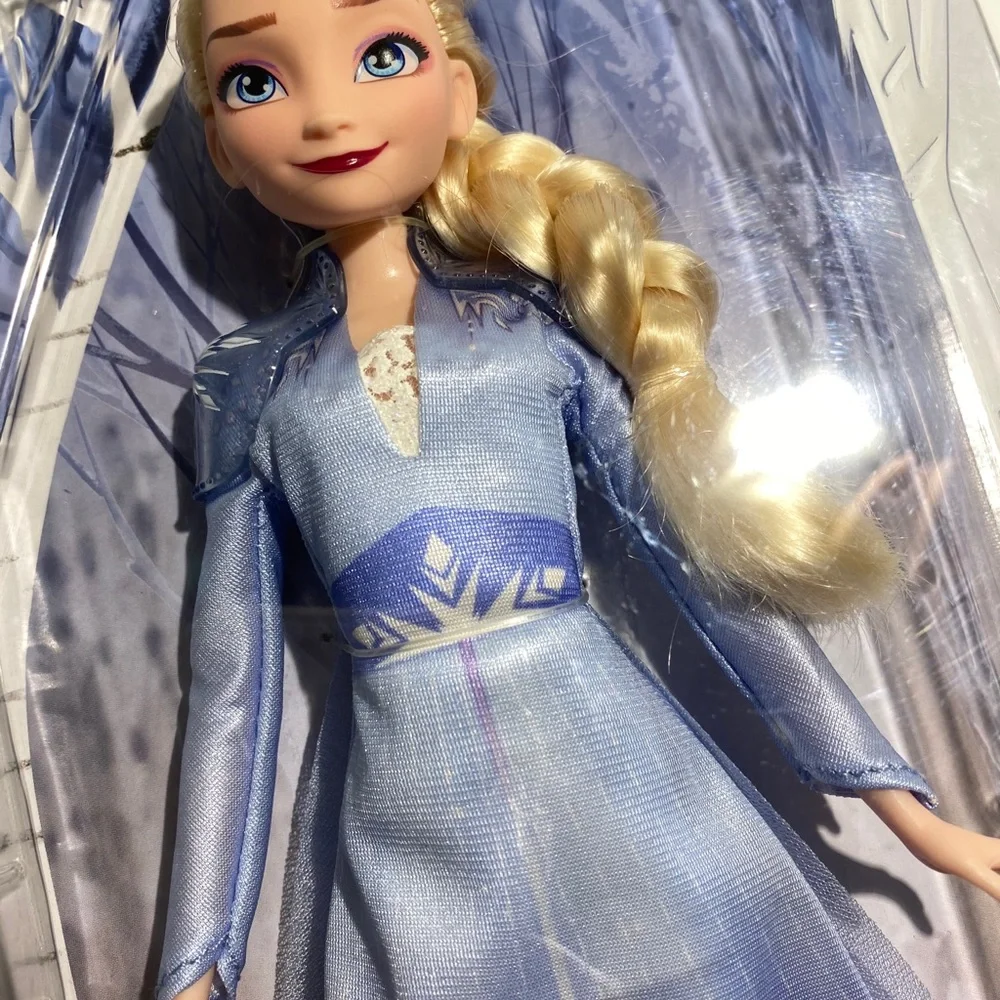 Frozen Elsa Doll Disney Frozen Princess Rare Barbie Doll Collectors Item !